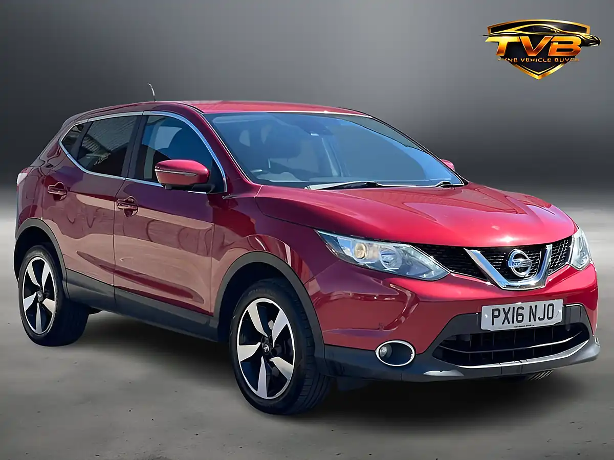 Used 2016 Nissan Qashqai N-Connecta Magnetic Red - Interior and Exterior details 2