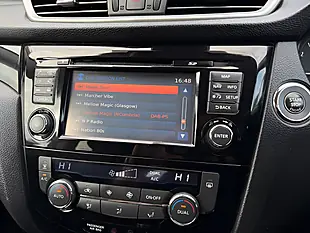 Used 2016 Nissan Qashqai N-Connecta Magnetic Red Met - Naj - Interior and Exterior details 16