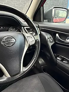Used 2016 Nissan Qashqai N-Connecta Magnetic Red Met - Naj - Interior and Exterior details 17