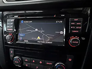 Used 2016 Nissan Qashqai N-Connecta Pearl Black - Interior and Exterior details 13