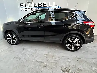 Used 2016 Nissan Qashqai N-Connecta Pearl Black - Interior and Exterior details 7