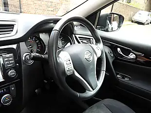 Used 2016 Nissan Qashqai N-Connecta Phantom Black - Interior and Exterior details 12