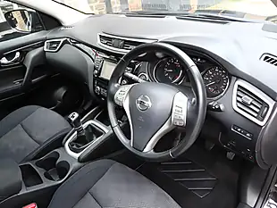 Used 2016 Nissan Qashqai N-Connecta Phantom Black - Interior and Exterior details 13