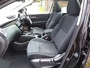 Used 2016 Nissan Qashqai N-Connecta Phantom Black - Interior and Exterior details 14