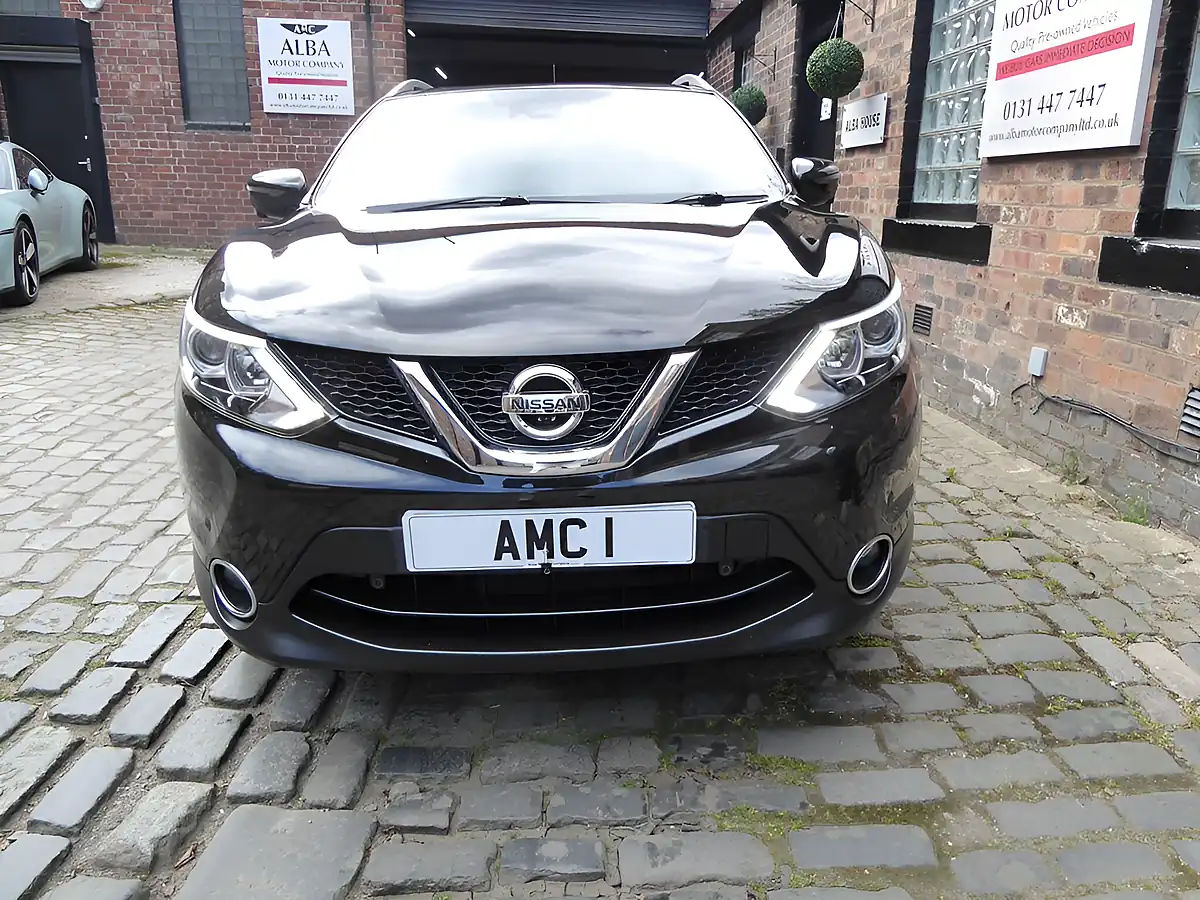 Used 2016 Nissan Qashqai N-Connecta Phantom Black - Interior and Exterior details 2