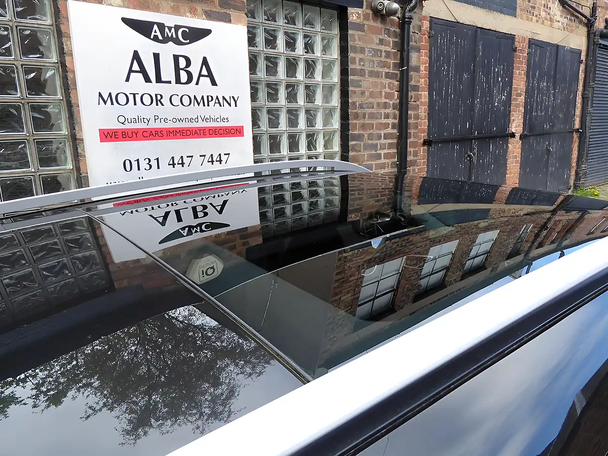 Used 2016 Nissan Qashqai N-Connecta Phantom Black - Interior and Exterior details 8