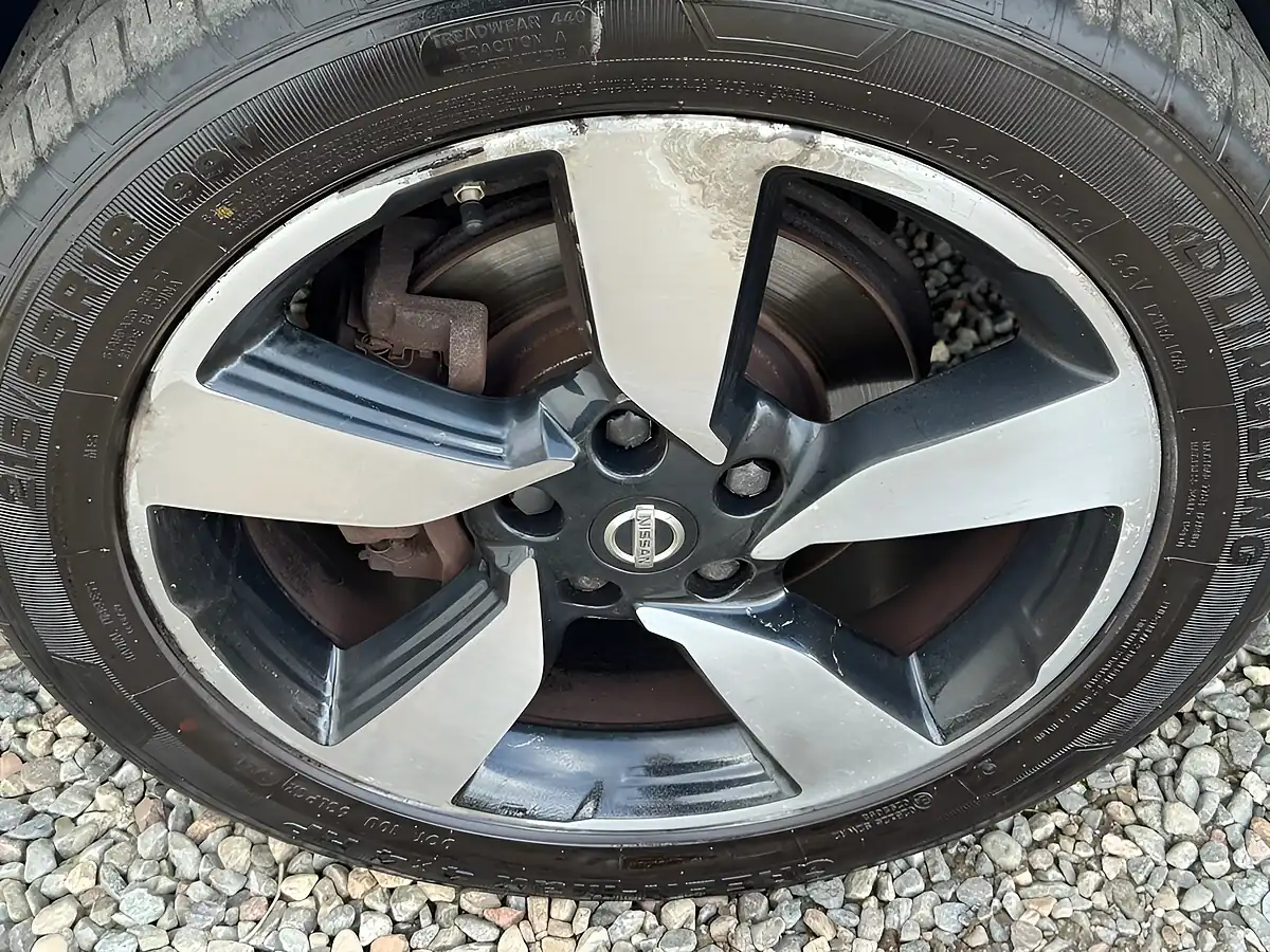 Used 2016 Nissan Qashqai N-Connecta Purple - Interior and Exterior details 13