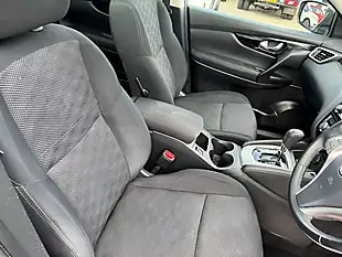 Used 2016 Nissan Qashqai N-Connecta Purple - Interior and Exterior details 18