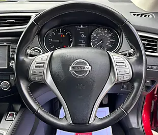 Used 2016 Nissan Qashqai N-Connecta Red - Interior and Exterior details 10