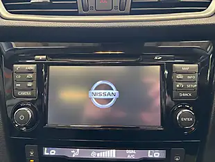 Used 2016 Nissan Qashqai N-Connecta Silver - Interior and Exterior details 13