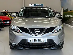 Used 2016 Nissan Qashqai N-Connecta Silver - Interior and Exterior details 2
