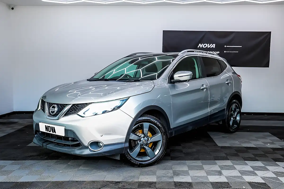 Used 2016 Nissan Qashqai N-Connecta Silver - Interior and Exterior details 2