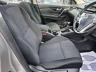 Used 2016 Nissan Qashqai N-Connecta Silver - Interior and Exterior details 11