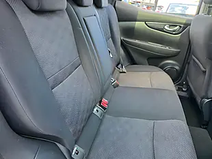 Used 2016 Nissan Qashqai N-Connecta Silver - Interior and Exterior details 12