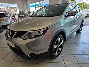 Used 2016 Nissan Qashqai N-Connecta Silver - Interior and Exterior details 3