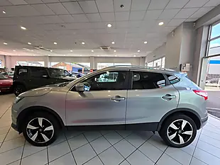 Used 2016 Nissan Qashqai N-Connecta Silver - Interior and Exterior details 6