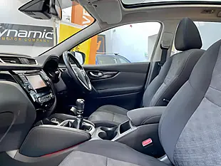 Used 2016 Nissan Qashqai N-Connecta Silver - Interior and Exterior details 17