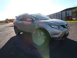 Used 2016 Nissan Qashqai N-Connecta Silver - Interior and Exterior details 16