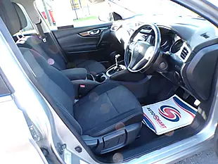 Used 2016 Nissan Qashqai N-Connecta Silver - Interior and Exterior details 3