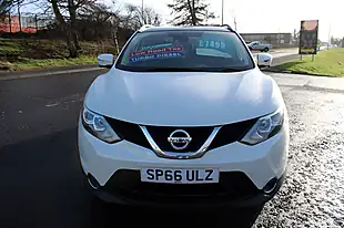 Used 2016 Nissan Qashqai N-Connecta White - Interior and Exterior details 4