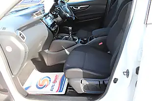 Used 2016 Nissan Qashqai N-Connecta White - Interior and Exterior details 7