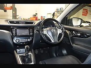 Used 2016 Nissan Qashqai N-Connecta White - Interior and Exterior details 14
