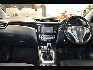 Used 2016 Nissan Qashqai N-Connecta White - Interior and Exterior details 15