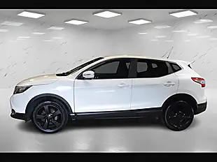 Used 2016 Nissan Qashqai N-Connecta White - Interior and Exterior details 5