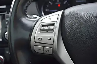 Used 2016 Nissan Qashqai N-Connecta White - Interior and Exterior details 14