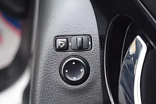 Used 2016 Nissan Qashqai N-Connecta White - Interior and Exterior details 19