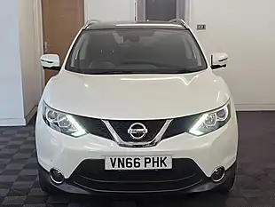 Used 2016 Nissan Qashqai N-Connecta White - Interior and Exterior details 2