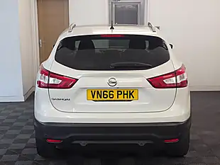 Used 2016 Nissan Qashqai N-Connecta White - Interior and Exterior details 5