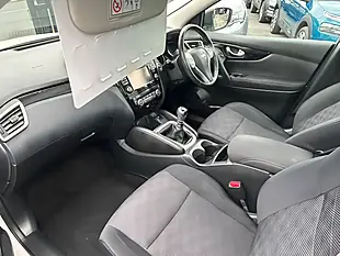 Used 2016 Nissan Qashqai N-Connecta White - Interior and Exterior details 12