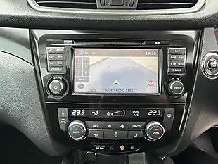 Used 2016 Nissan Qashqai N-Connecta White - Interior and Exterior details 17