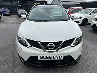 Used 2016 Nissan Qashqai N-Connecta White - Interior and Exterior details 9