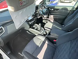 Used 2016 Nissan Qashqai N-Connecta White - Interior and Exterior details 12