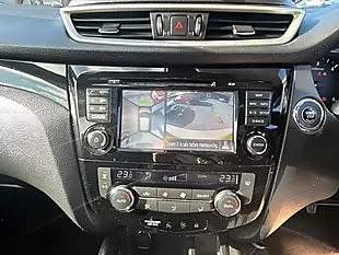 Used 2016 Nissan Qashqai N-Connecta White - Interior and Exterior details 16