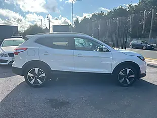 Used 2016 Nissan Qashqai N-Connecta White - Interior and Exterior details 7