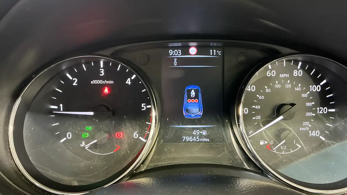 Used 2016 Nissan Qashqai N-Tec Blue - Interior and Exterior details 10