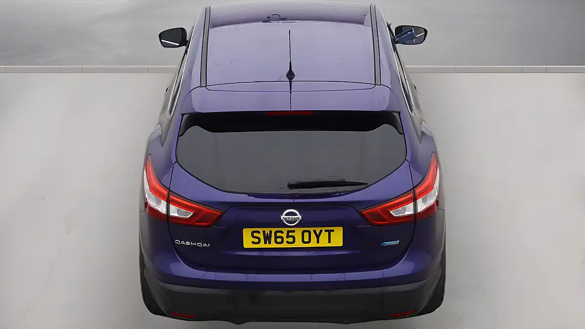Used 2016 Nissan Qashqai N-Tec Blue - Interior and Exterior details 7