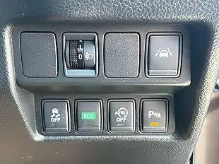 Used 2016 Nissan Qashqai N-Tec+ Bronze - Interior and Exterior details 15