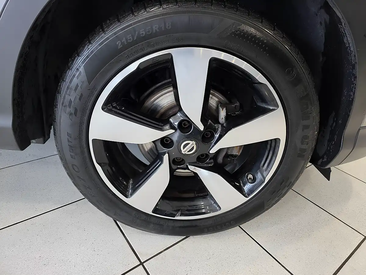 Used 2016 Nissan Qashqai N-Tec Grey - Interior and Exterior details 11