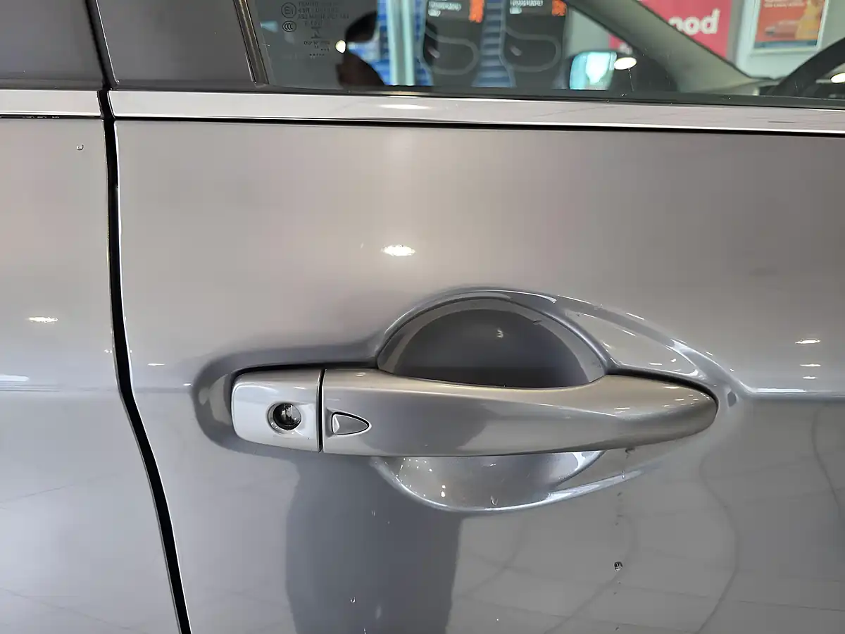 Used 2016 Nissan Qashqai N-Tec Grey - Interior and Exterior details 14