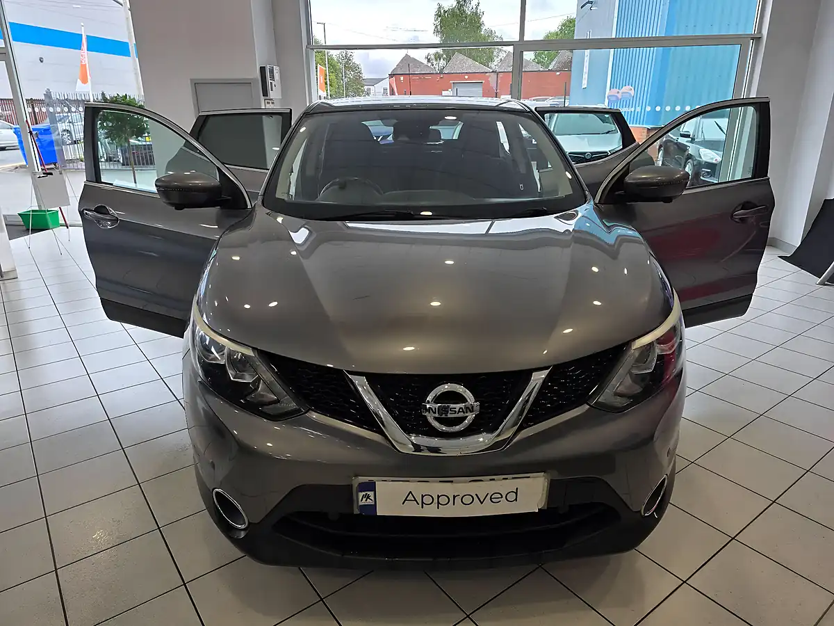 Used 2016 Nissan Qashqai N-Tec Grey - Interior and Exterior details 5