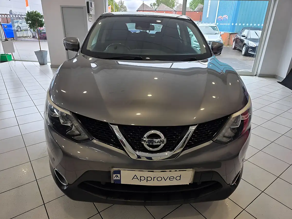 Used 2016 Nissan Qashqai N-Tec Grey - Interior and Exterior details 6