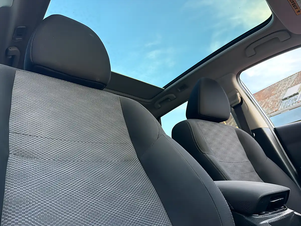 Used 2016 Nissan Qashqai N-Tec+ Grey - Interior and Exterior details 10