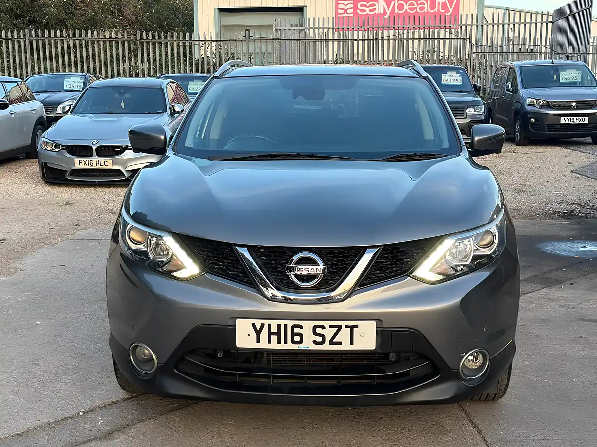 Used 2016 Nissan Qashqai N-Tec+ Grey - Interior and Exterior details 2