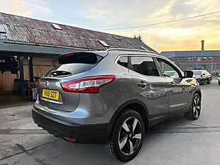 Used 2016 Nissan Qashqai N-Tec+ Grey - Interior and Exterior details 7