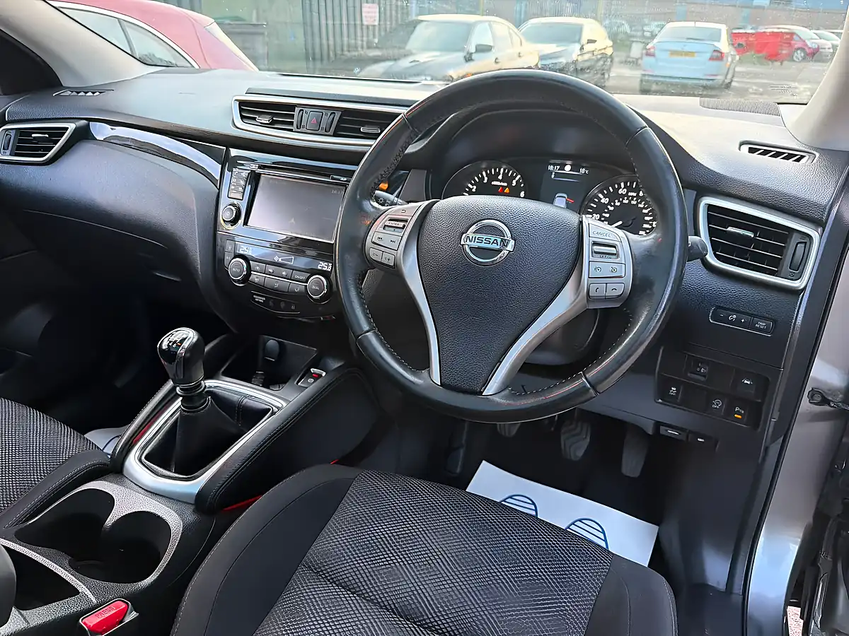 Used 2016 Nissan Qashqai N-Tec+ Grey - Interior and Exterior details 9