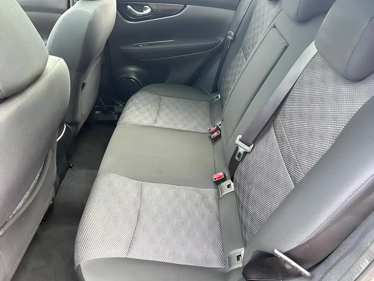 Used 2016 Nissan Qashqai N-Tec+ Grey - Interior and Exterior details 18